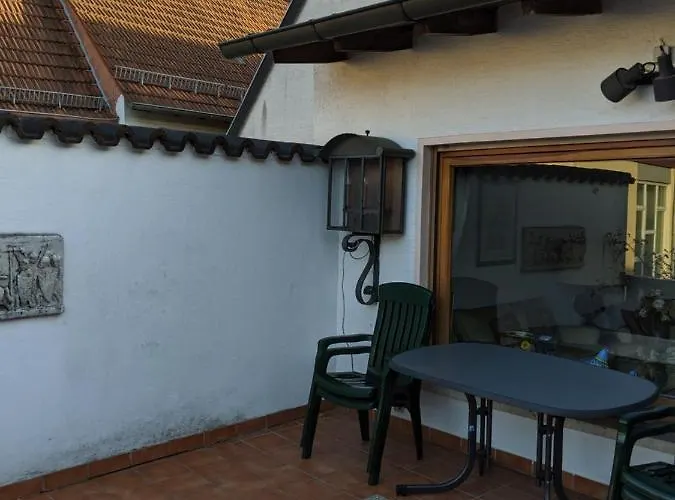 Foeckler Apartament *